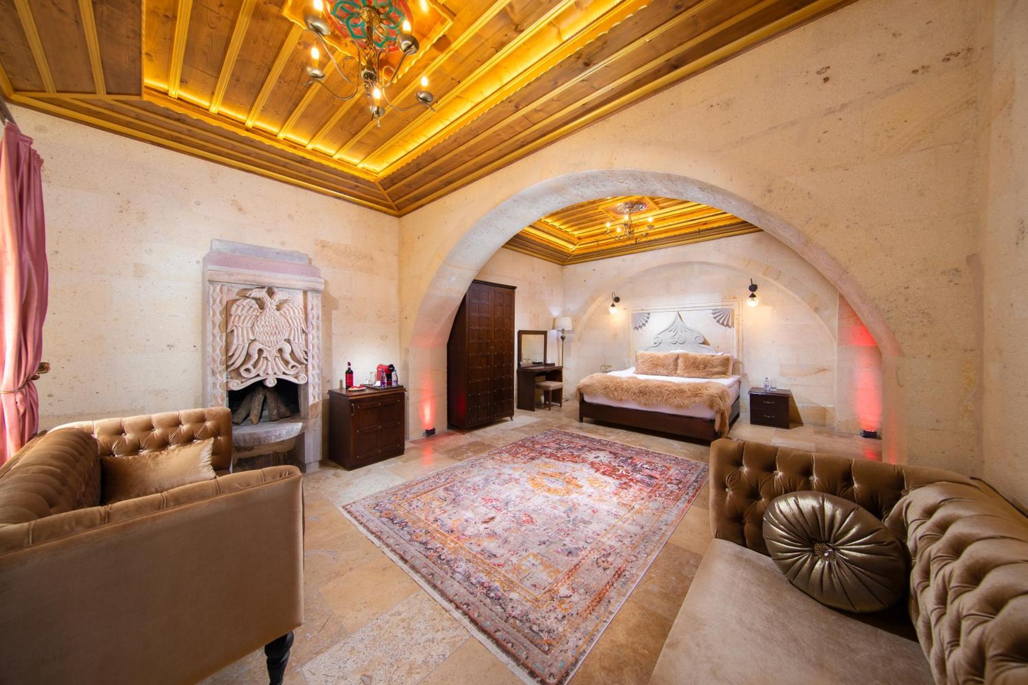 Cappadocia Pegasos Cave Suite Hotel Uchisar Exterior photo