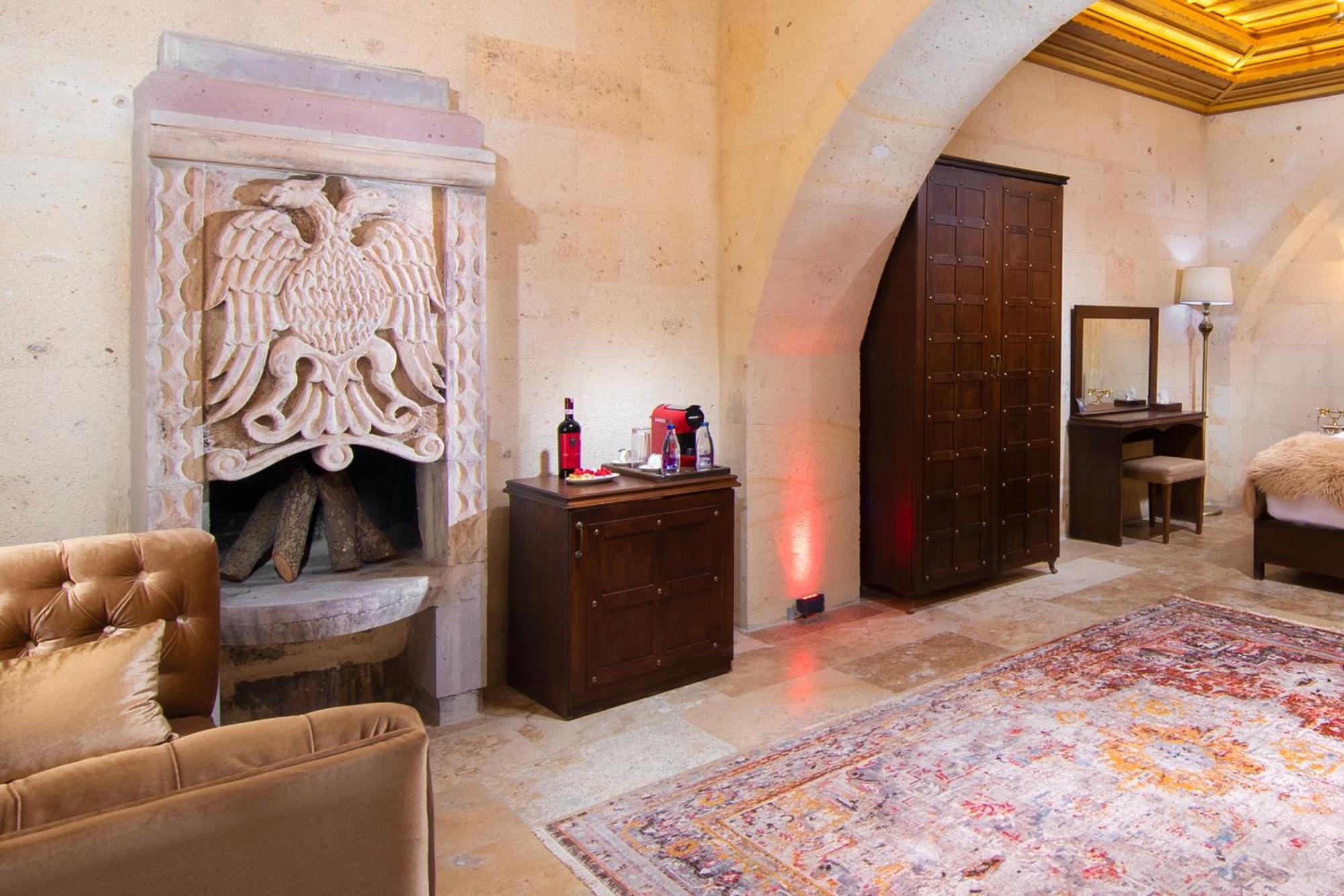 Cappadocia Pegasos Cave Suite Hotel Uchisar Exterior photo