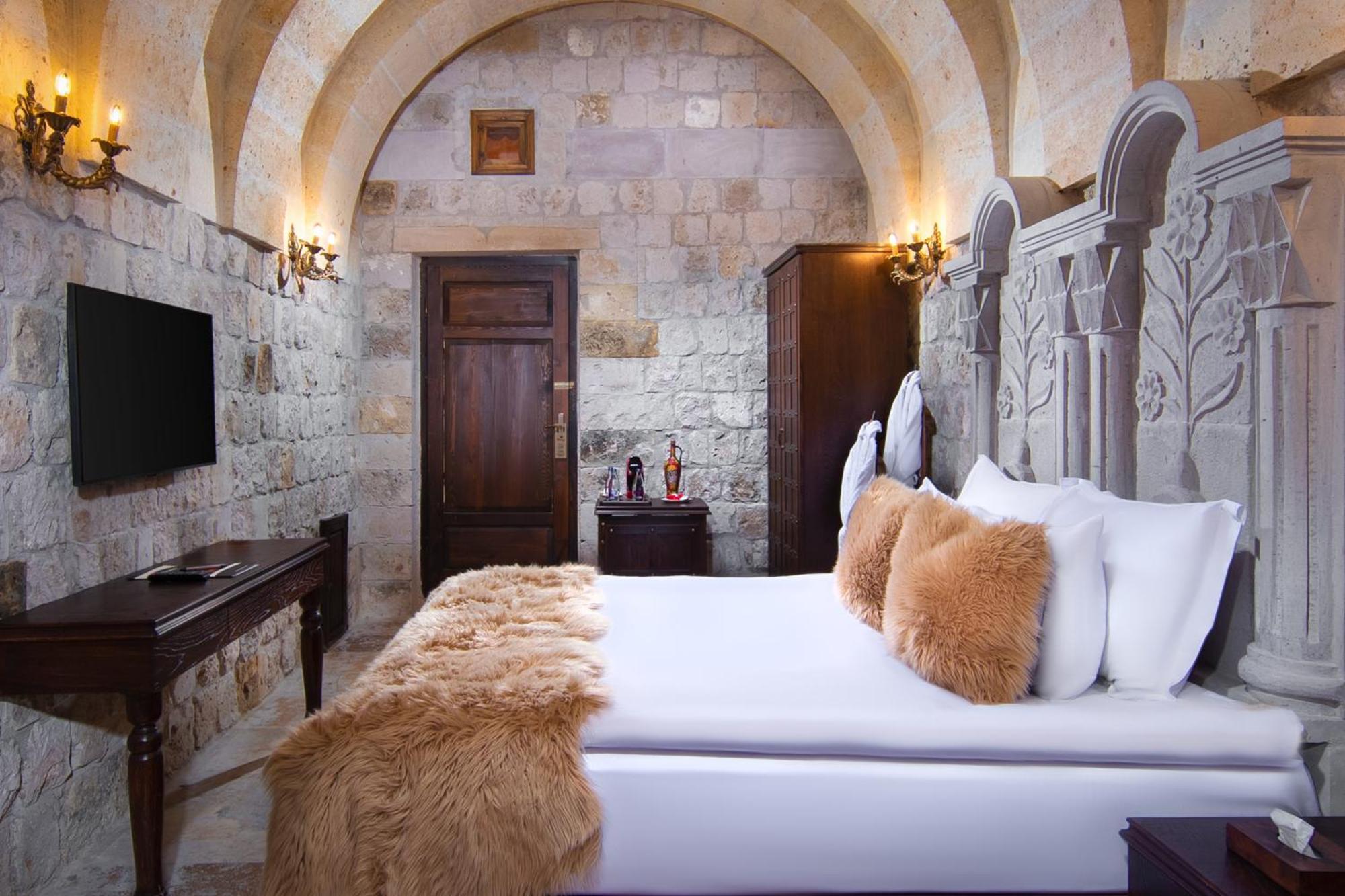 Cappadocia Pegasos Cave Suite Hotel Uchisar Exterior photo