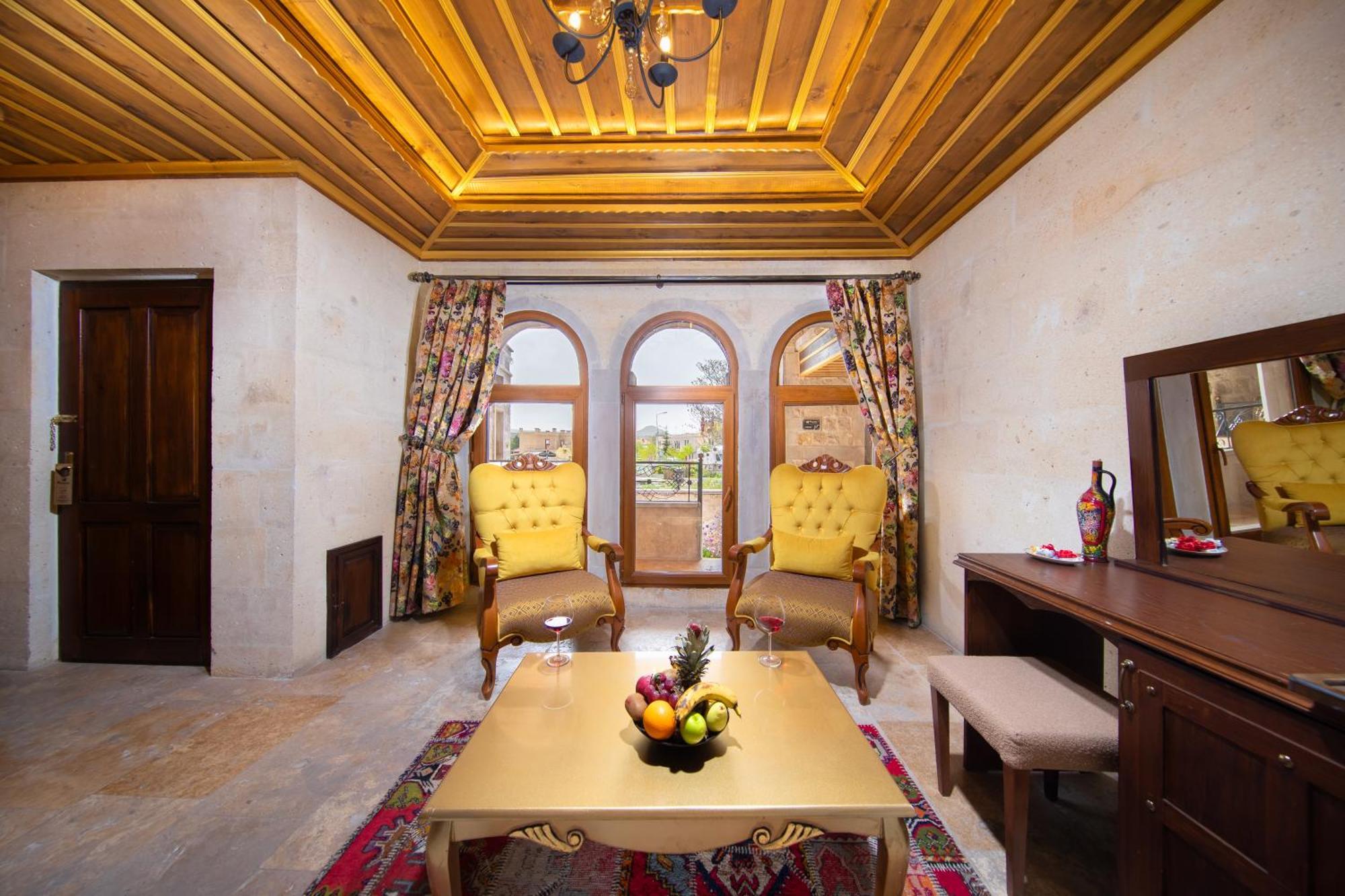 Cappadocia Pegasos Cave Suite Hotel Uchisar Exterior photo