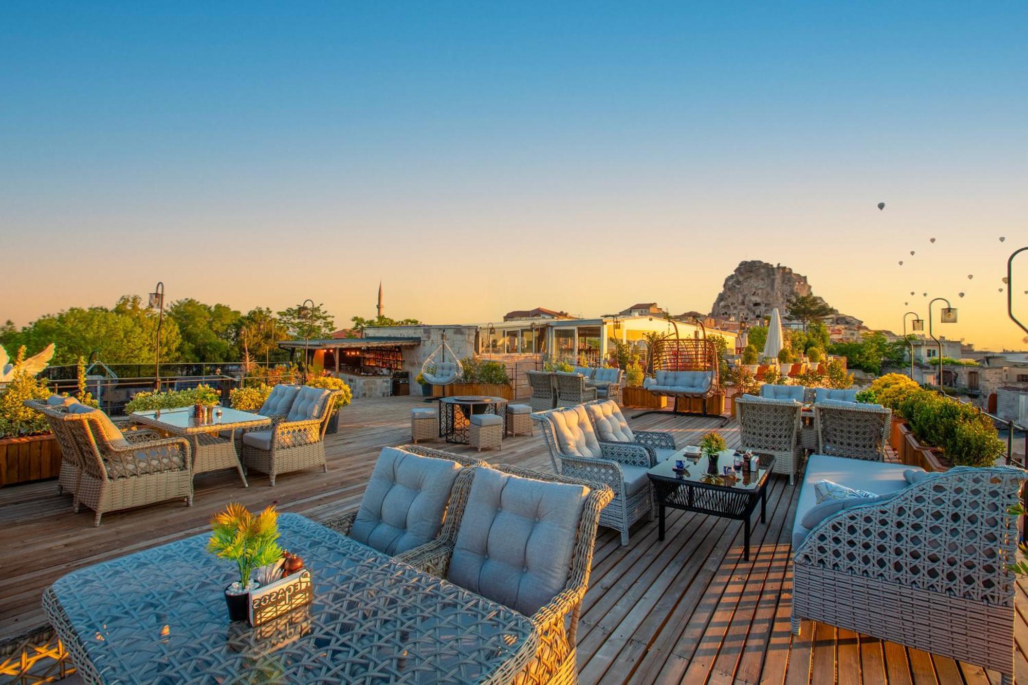Cappadocia Pegasos Cave Suite Hotel Uchisar Exterior photo
